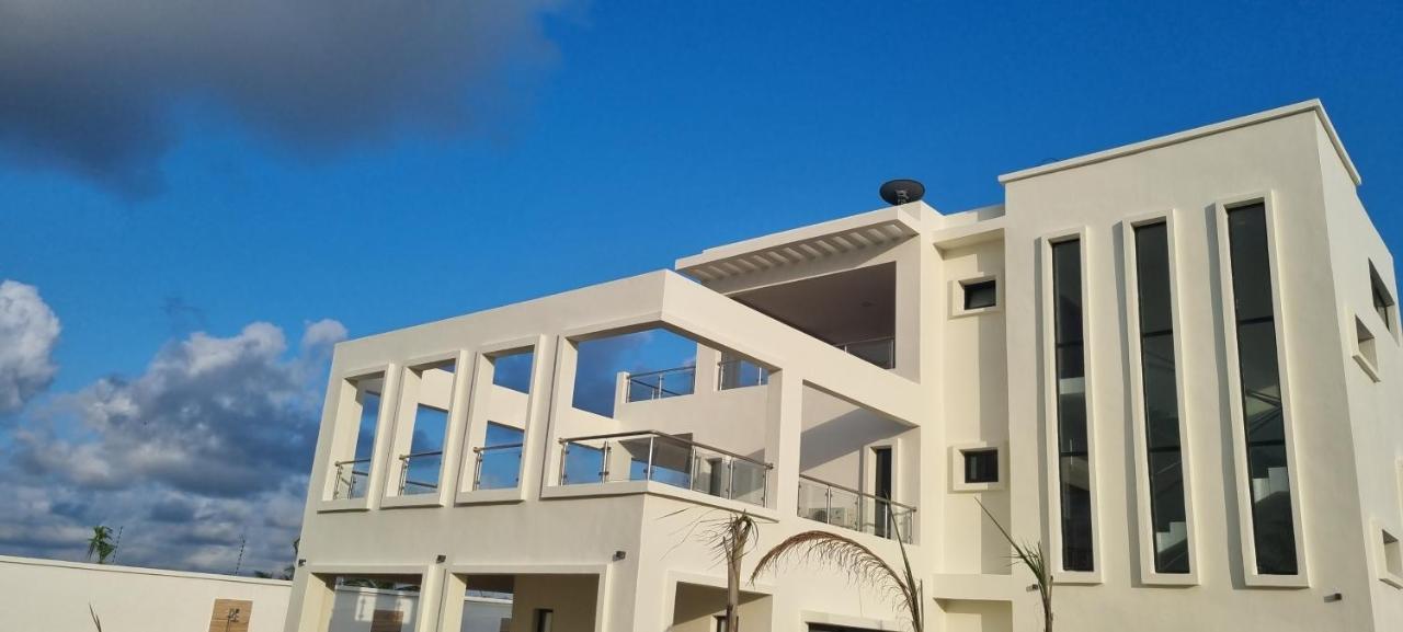 Villa Bolati, Avec Piscine, Jacuzzi, Jardin Et Vue Bonoua Buitenkant foto